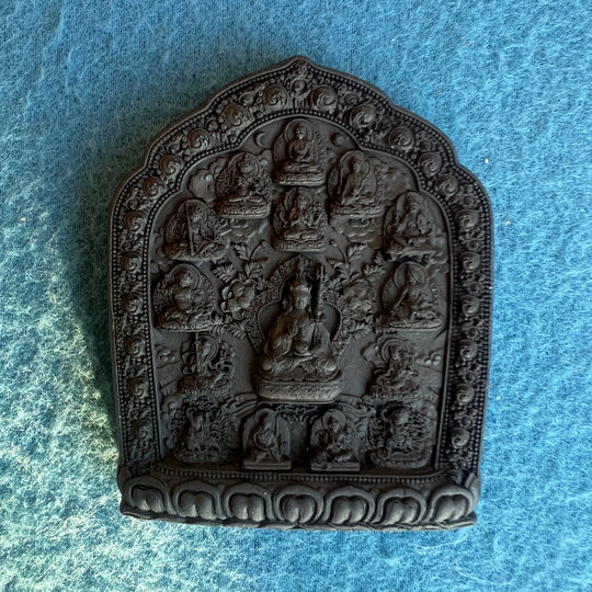 Восемь трансформаций Гуру Падмасамбхавы ручной работы, маленькая статуя Будды из глины Ца Ца