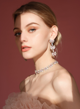 粉色排钻BELLEBIANCA蝴蝶结