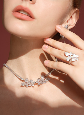 BELLEBIANCA幻彩蓝色蝴蝶项链 轻奢优雅复古锁骨链女 双色可选