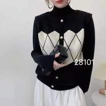 Design Sensation Magny Pearl Clasp Semi-High Collar Knit Blouse Fake Two-piece 2022 Springtime Parquet With Slim Condom Headcoat