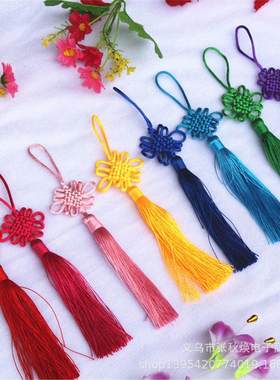 红色喜庆中国结流苏挂件