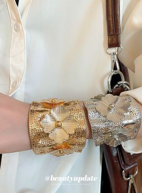 金属褶皱花朵开口手镯个性时尚