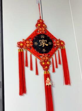 桃木门上春节福字中国结挂件