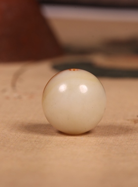 新疆和田玉籽料黄沁老型珠手串