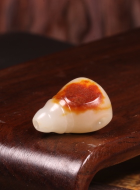 新疆和田玉籽料黄沁三通手链