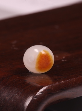 新疆和田玉籽料老型珠洒金皮手串