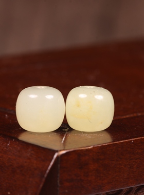 籽料白玉正宗手链9mm洒金皮