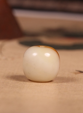 新疆和田玉籽料老型珠单珠手串