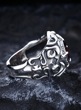 日本coss kokos925镀银潮流复古银做旧风格时尚男士款切面石榴石