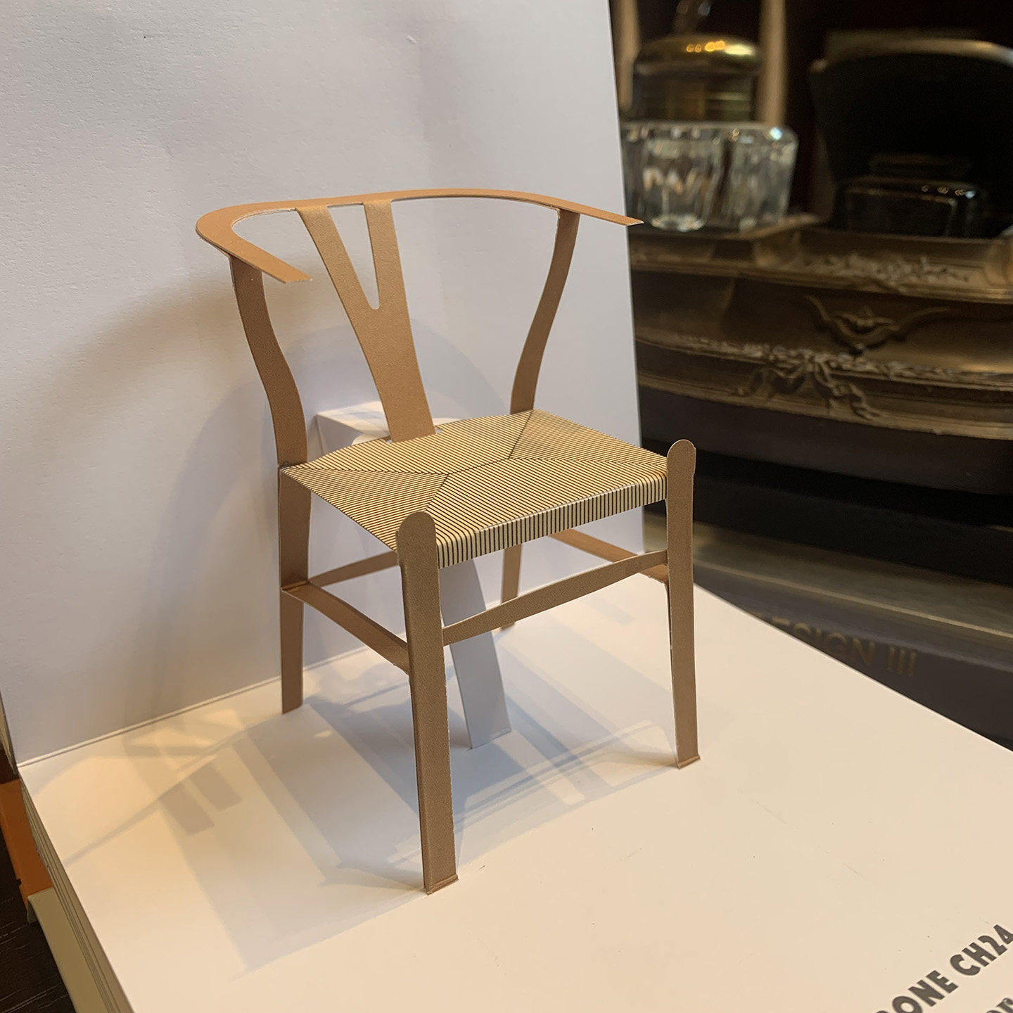 【现货】 10Chairs 10把设计大师的椅子10 Chairs 跨界艺术设计家椅子作品展示立体书 英文原版