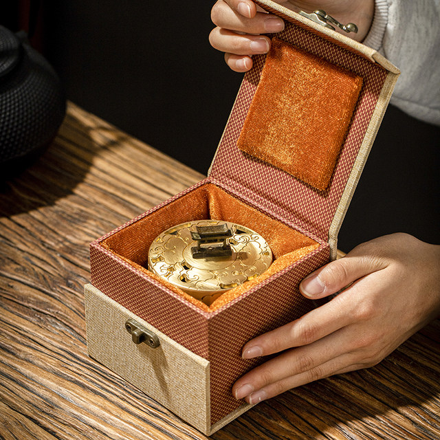 Nanjue pure copper aromatherapy stove comes with 20 pieces of natural agarwood