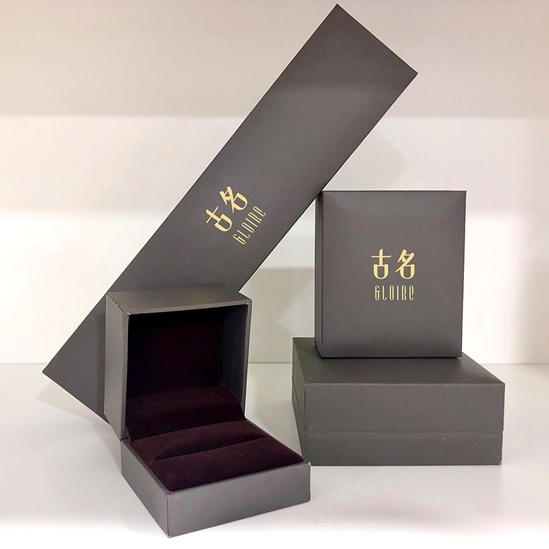 Gloire 铸金珍珠耳钉 14K Gloire 铸金珍珠耳钉 14K