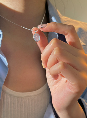 纯银海蓝宝草莓晶项链女简约独特设计时尚百搭椭圆天然玉石锁骨链