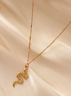 Pop girl love Serpentine pendant necklace欧美百搭流行项链潮
