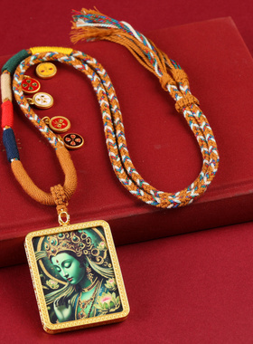 藏风手绘描金唐卡金色框吊坠绿度