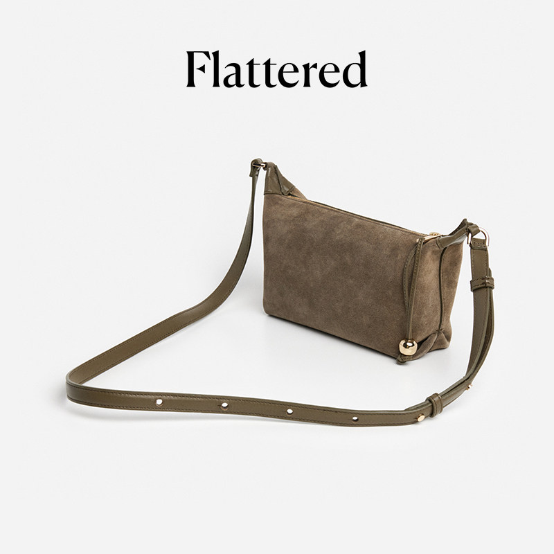 Flattered Ru女士麂皮枕头包手工金珠单肩斜挎包通勤吐司包25新款,淘宝优惠券,粉丝福利购,淘宝优惠卷