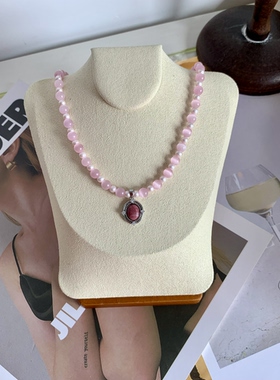 在逃公主甜美仿粉水晶猫咪吊坠珍珠项链气质高级感配裙子锁骨链夏