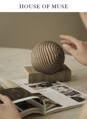 缪斯家创意树脂螺纹摆件金字塔