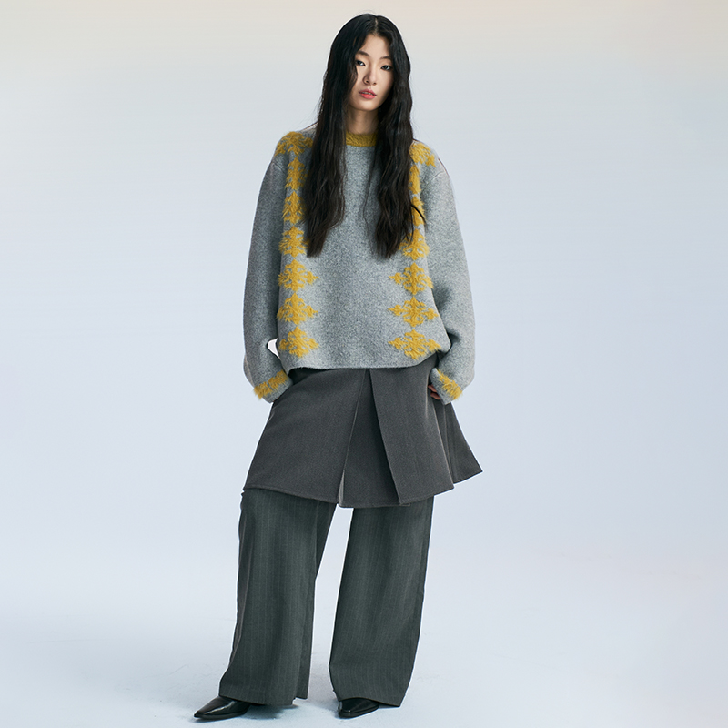 SAME FLOW 小众高级撞色提花肌理感宽松圆领套头简约大气百搭毛衣 - 图2