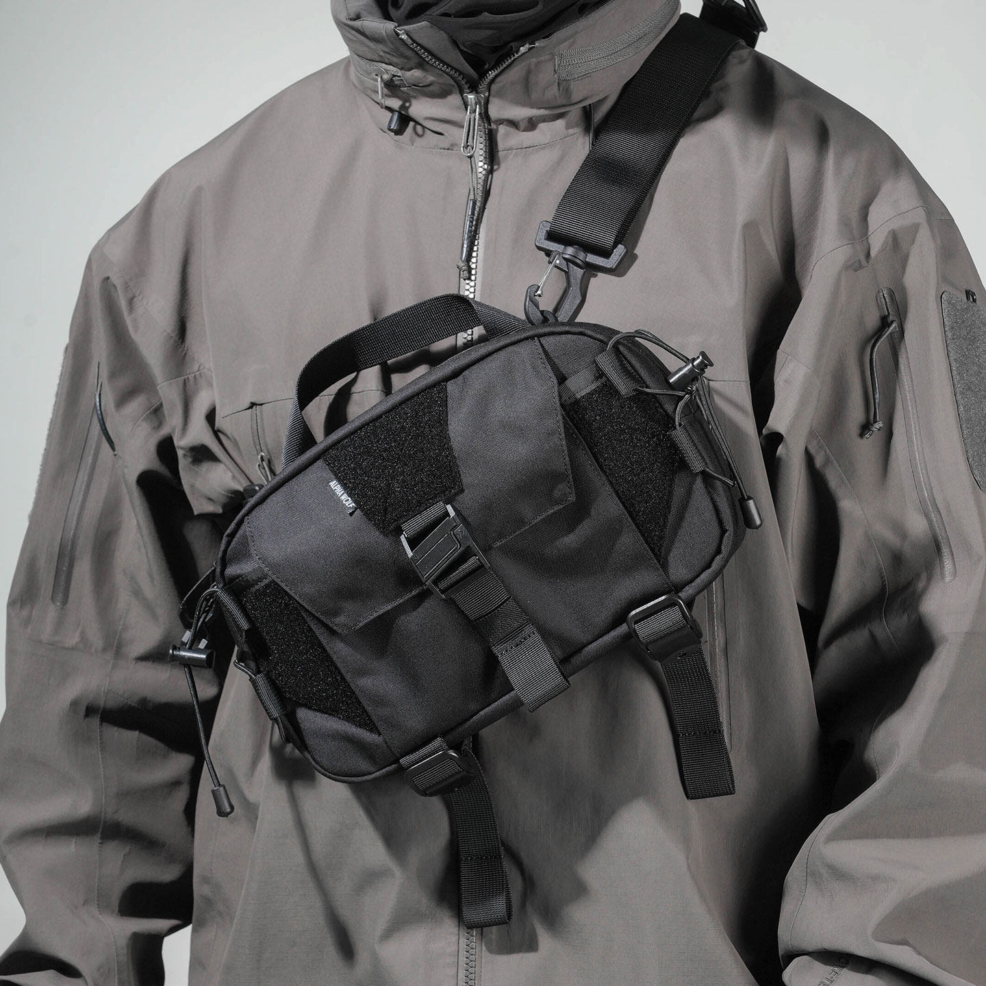 雀跃二代斜挎包磁吸快速反应背包机能战术EDC轻便单肩斜挎男胸包,淘宝优惠券,粉丝福利购,淘宝优惠卷