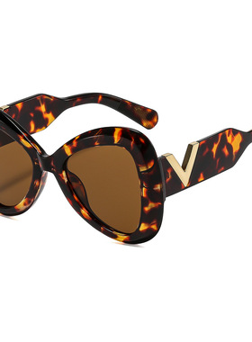 英国moleubak 新款欧美太阳镜v小框方形眼镜时尚潮流女士墨镜