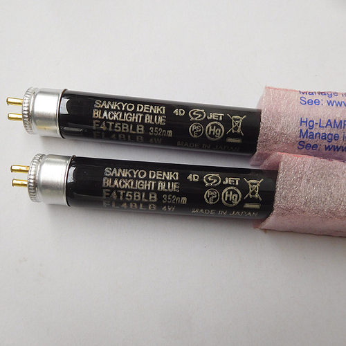 110V/220V4W 134.5MM长荧光粉检测 验钞 探伤灯管 SANKYO F4T5BLB - 图0
