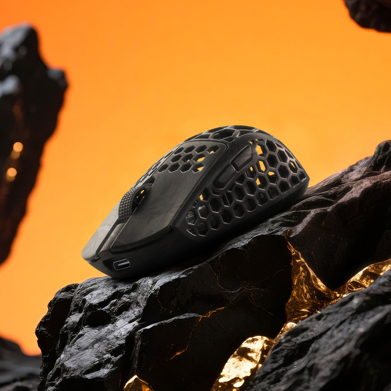 Damosha M5AIR carbon fiber finger grip mouse