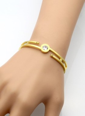 Fashion Roman Numeral Diamond Hollow Buckle Bracelet Persona