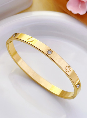 英国chrry koop手镯女时尚四叶花梅花手环镶钻女气质时尚钛钢