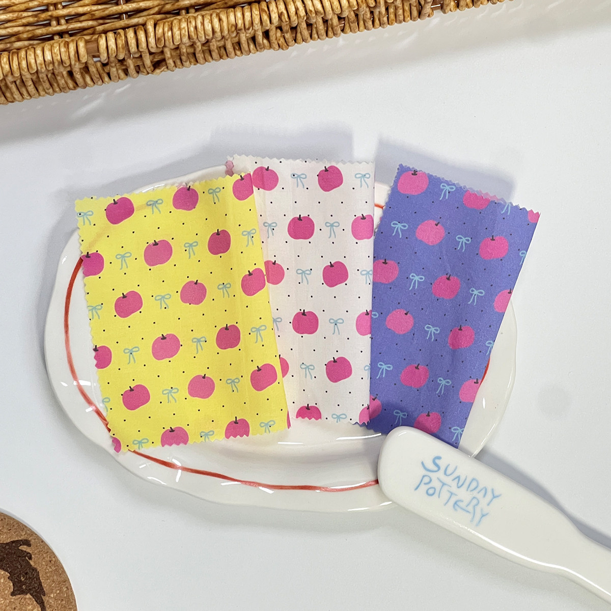 原创插画卡通撞色苹果蝴蝶结波点60支娃衣手工宠物发圈服装面料,淘宝优惠券,粉丝福利购,淘宝优惠卷