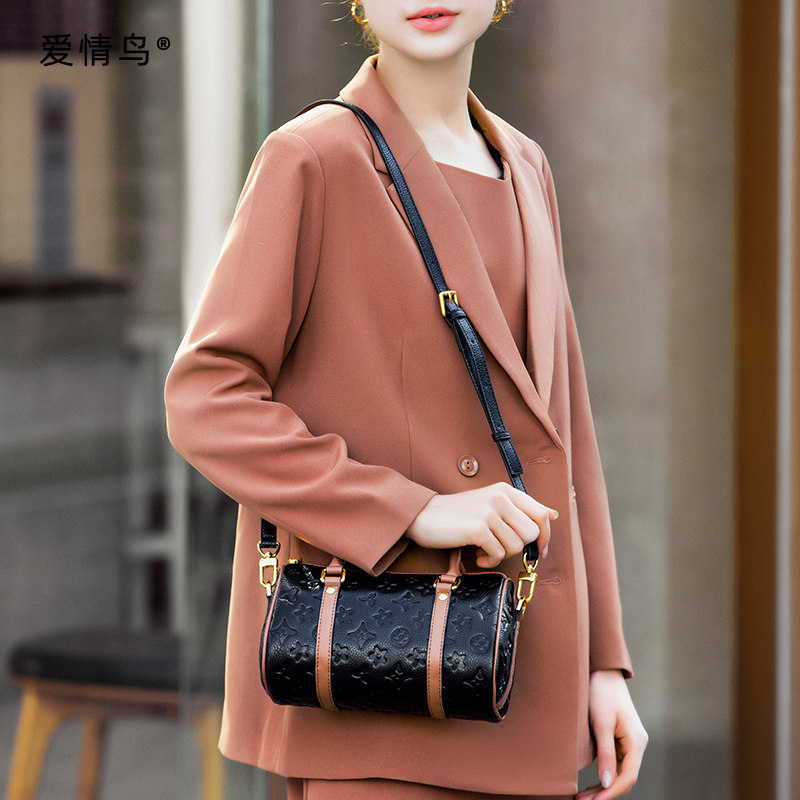 爱情鸟2021年新款轻奢波士顿斜挎包 爱情鸟女士包袋