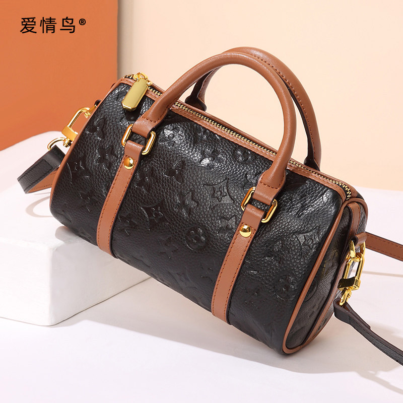 爱情鸟2021年新款轻奢波士顿斜挎包 爱情鸟女士包袋