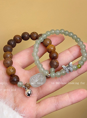 新中式木质蝴蝶铃铛复古绿色手串