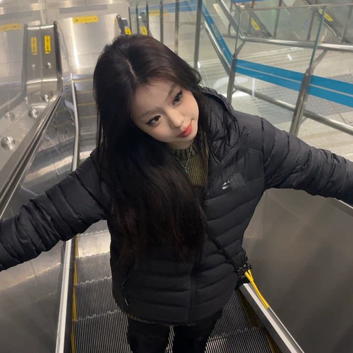 排骨羽绒棉服女冬高级感情侣外套轻薄宽松新款2025连帽加厚小个子 - 图2