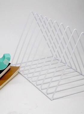 北欧三角简易创意9格铁艺书架工艺品办公桌面展示置物收纳整理架