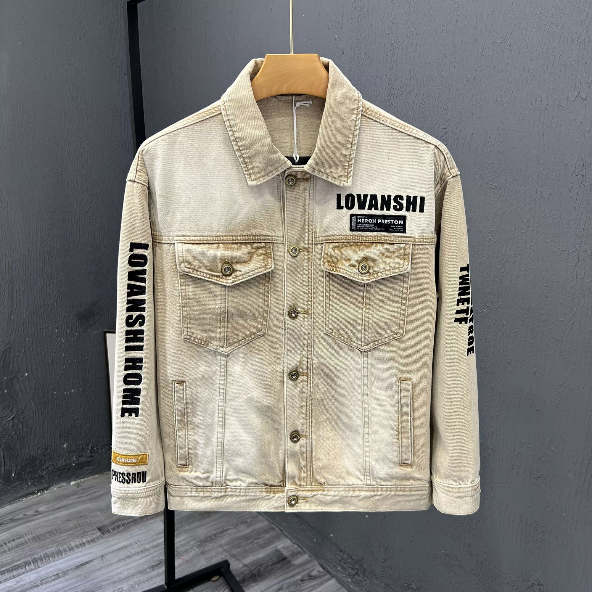 美式做旧徽章刺绣牛仔夹克男秋冬宽松大码潮流复古机车方领外套 - 图1