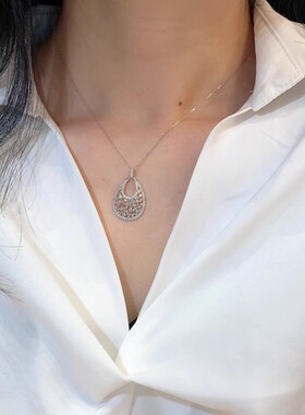 Light Luxury Style Necklace Female Elegant Heavy Industry