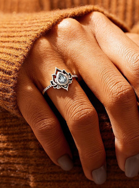 Do The Old Flame Shape Lotus Ring Chinese Style Ring Retro