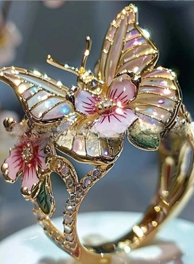 精致闪钻滴油蝴蝶花朵戒指