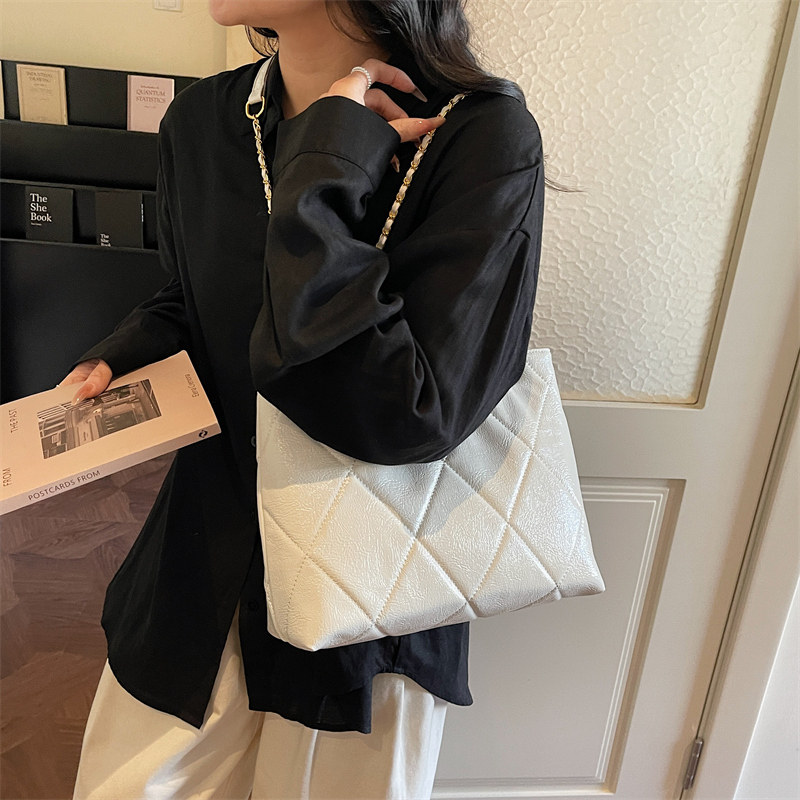 高级感菱格链条托特包女2026春季新款时尚百搭上班通勤单肩斜挎包,淘宝优惠券,粉丝福利购,淘宝优惠卷