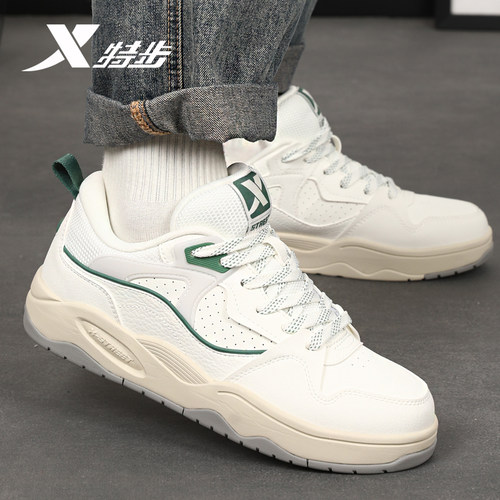 特步小白鞋男冬季新款百搭板鞋青少年滑板鞋皮面防水男士运动鞋子 - 图2