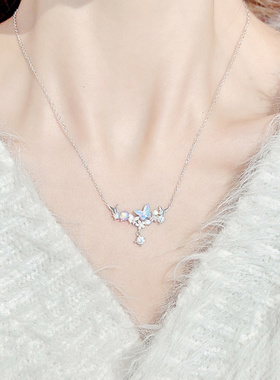 纯银镶钻蝴蝶项链春意嫣然少女锁