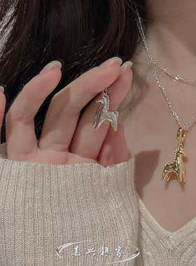 嘉兴银家s925纯银小众设计锆石小马吊坠韩式复古简约ins高级项坠