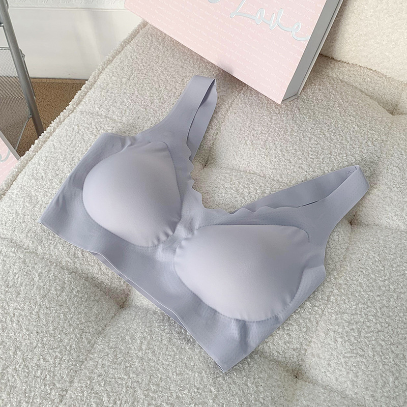 zt新款大红色本命年内衣内裤套装女本命年结婚无钢圈无痕文胸_Andrew Kangaroo 品牌店_女装/女士精品-第4张图片-提都小院 zt新款大红色本命年内衣内裤套装女本命年结婚无钢圈无痕文胸_Andrew Kangaroo 品牌店_女装/女士精品-第4张图片-提都小院