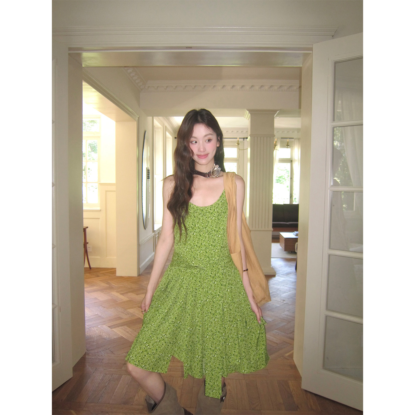 soolrok 松未韵一  不规则荷叶撕边裙摆u领吊带碎花腰带连衣裙,淘宝优惠券,粉丝福利购,淘宝优惠卷