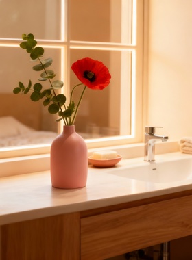 简约陶瓷花瓶红色花朵装饰摆件