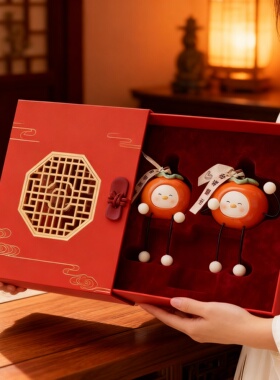 高级感卡通装饰摆件礼盒