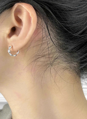 925银女轻奢小众小米粒耳扣高级