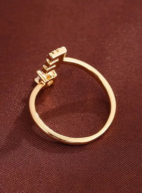 TEMU热销26个英文字母微镶锆石时尚女士戒指 铜镀14K开口素圈现货