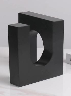 现代摆件北欧几何扭曲创意拱门建筑摆设意式极简样板间售楼处饰品